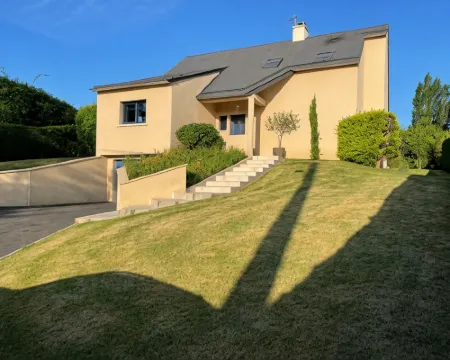 Chez Béa Calme Avec sa Jolie Vue Sur Jardin, Confort assuré 格朗維爾酒店