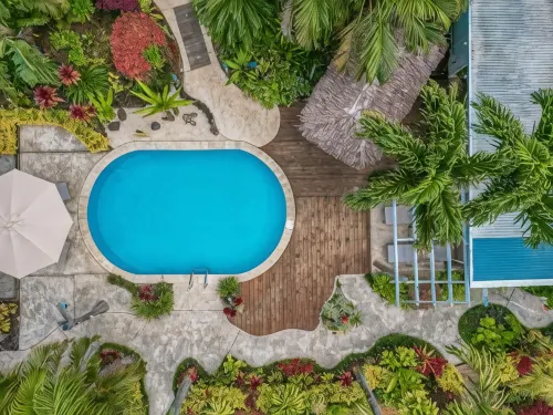 Rarotonga Daydreamer Escape - parking