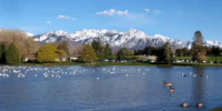 Sugar House Urban Escape: Cozy 3Br Near Mountains w/Wi-Fi & Ample Street Parking