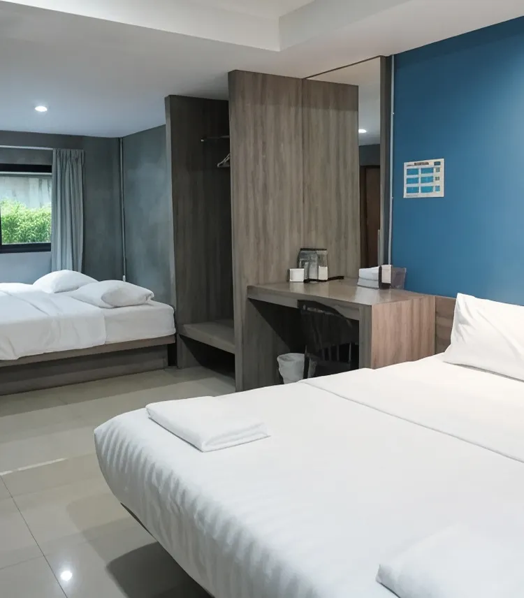 ห้องพักสำหรับสี่ท่านพร้อมฝักบัว