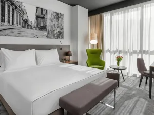 크라운 플라자 포드고리차 바이 IHG