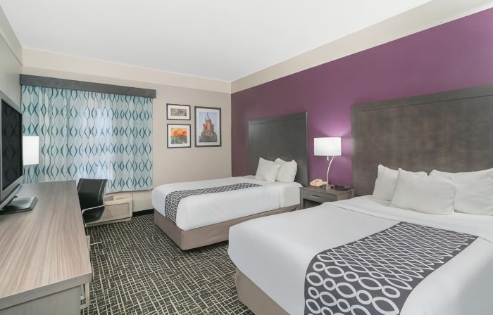 La Quinta Inn & Suites by Wyndham Latham Albany Airport