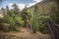 Quiet Mind Lodge, Spa & Retreat Sequoias - Mountain view