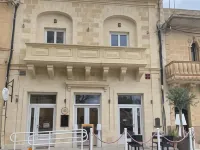 The White Knight Premium Boutique Hotel Hotels in Ghajnsielem