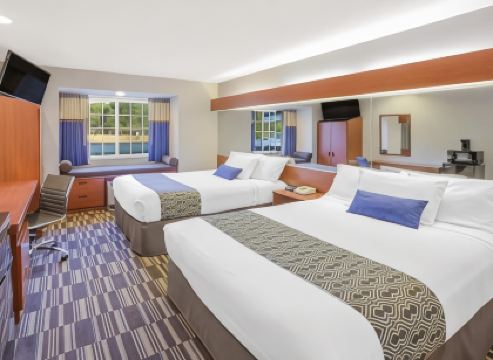 Microtel Inn & Suites by Wyndham Manistee