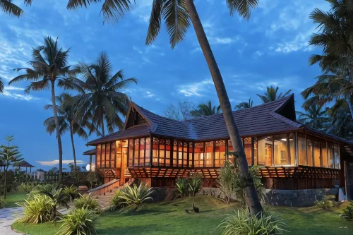 Maliekal Heritance Cherai Beach Cochin - مسبح غير متناهي