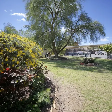 Bidgee Motor Inn