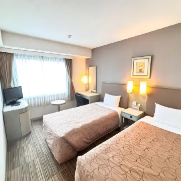 Grand Central Hotel Отели рядом с достопримечательностью «Imperial Palace East National Gardens»