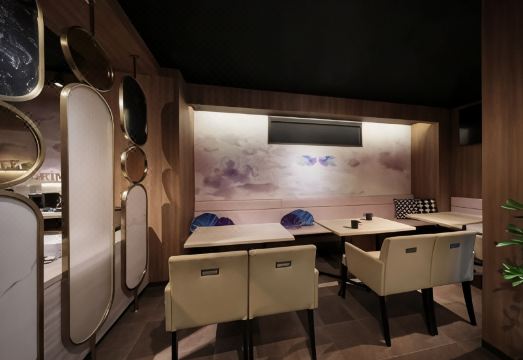 니폰바시 크리스탈 호텔