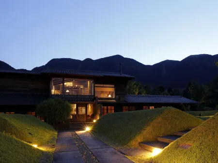 Ryokan Konomama Отели рядом с достопримечательностью «Aso Farm Land»