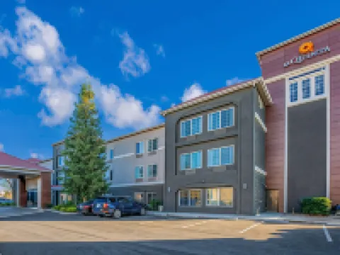 La Quinta Inn & Suites by Wyndham Bakersfield North Hotels in Bakersfield