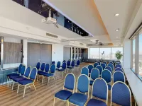 Boulevard Suites Ferrat Hotels near مول باركي أراوكو