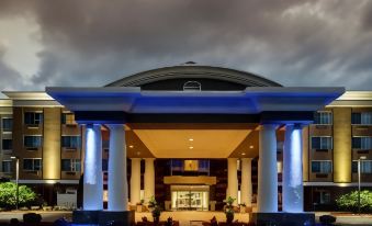 Holiday Inn Express & Suites Middleboro Raynham