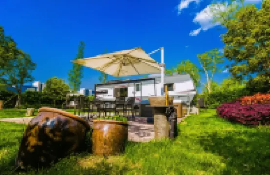 Xizha Jingqu Loft with Luxury Decor (Huanhe Road Branch)