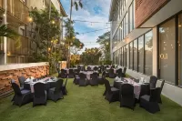 Harris Hotel & Residences Sunset Road - breakfast