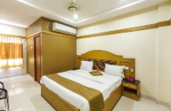 Hotel Imperial Regency ティルネルベリのホテル