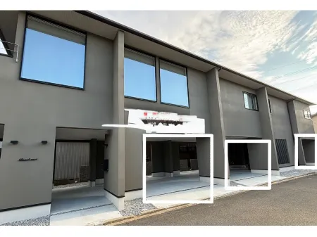 Beach Enzi Отели рядом со станцией JR Tsuruwa station