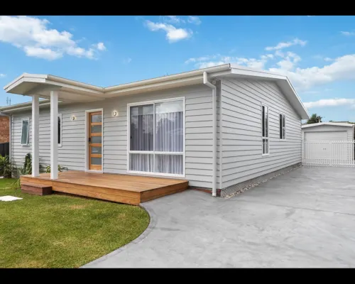 Elegant Beachside Retreat with Luxurious Amenities Hotels in Broulee