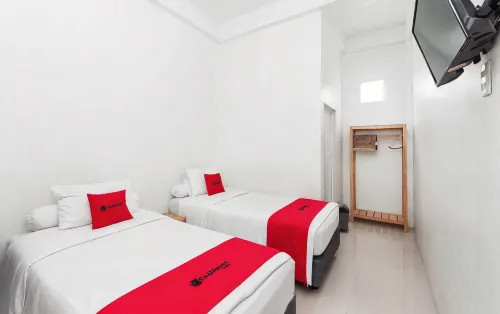 RedDoorz Syariah Near Rsud Zainoel Abidin Banda Aceh
