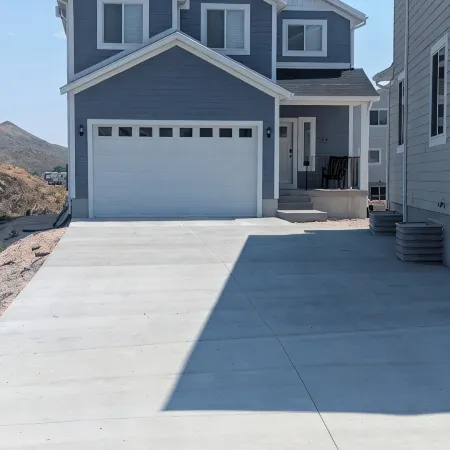 Spacious 6-bedroom home with Ideal Beach access in Garden City.