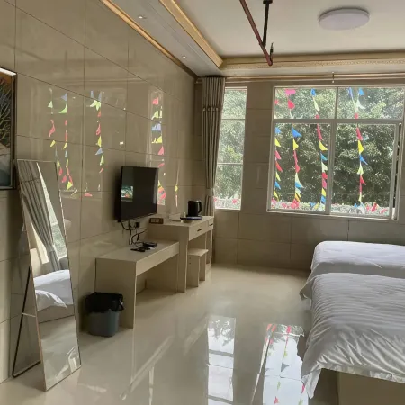 Baise Xinyi Hotel