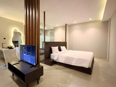 The W Avenue