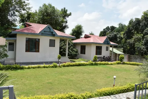 Hotel River Retreat