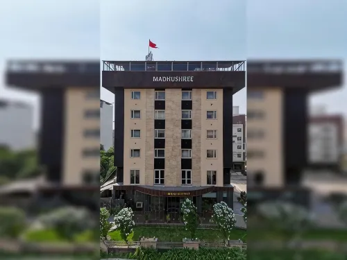 Madhushree Hotel