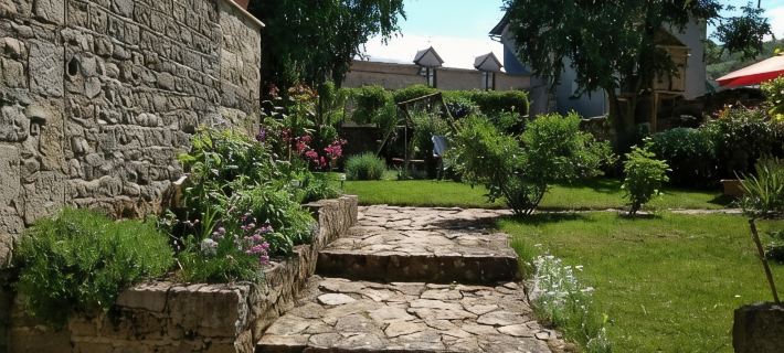 Le Clos du Barry Hotels in Aveyron
