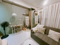 Miiches Prime Pad is located in a resort style condominium in the city of Lapu2x