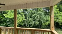 Downtown Liberty’s New Modern Cozy 4 Bed Townhome