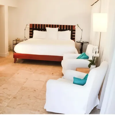 Casa Morada Hotels near Anne s Beach