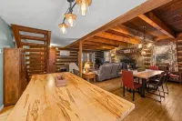 Close to Town and Nature! Trailer Parking/Easy Access, New Hot Tub, Dog Friendly - 4つ星