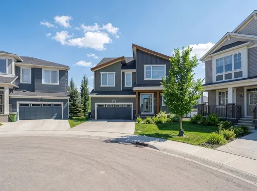Stylish 2BR Basement Suite | 15 Mins to Airport