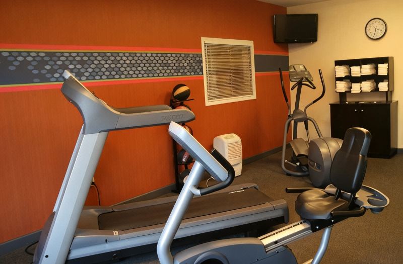 Hampton Inn & Suites Davenport photo 2