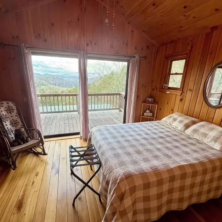 Lake Burton & Mountain View Cabin, Sleeps 8, 3Br/3BA — Clayton GA