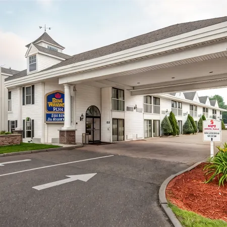 Best Western Plus the Inn at Hampton