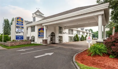 Best Western Plus the Inn at Hampton