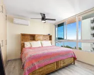 Casa Serena Beachfront Condo - 3BRM-Ocean + Mountain Views-Beautiful-Sleeps 2-6