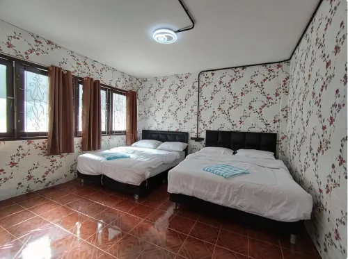 D Luck Hostel