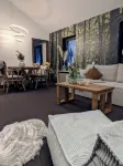 Tree house suite - family-friendly with play corner and unique bunk bed