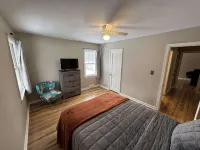 Newly remodeled 2-bedroom house with WiFi, conveniently located in Great Falls