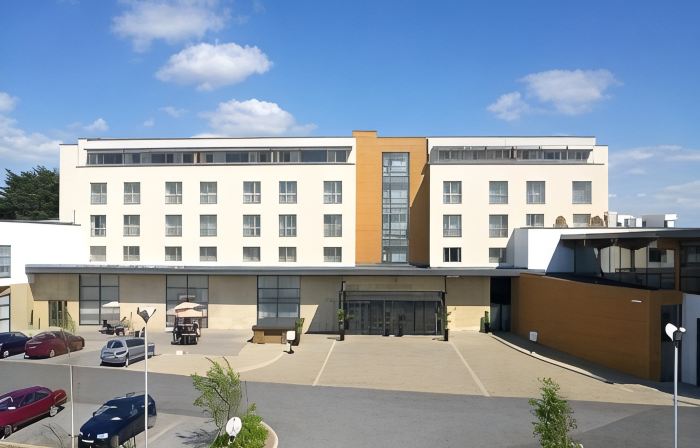 Manor West Hotel & Leisure Club