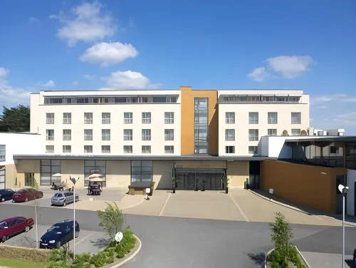 Manor West Hotel & Leisure Club