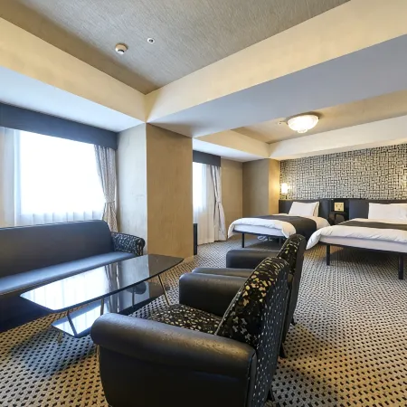 Apa Hotel Toyama Ekimae Отели рядом с достопримечательностью «Железнодорожный вокзал Тоямы»