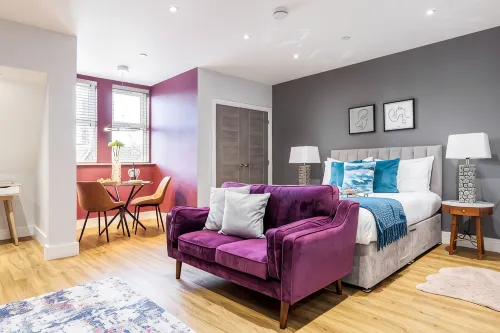 Elegant Seaside Studio Apt w/ Free Gym & Parking -  Apartamentos vacacionales