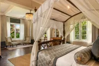 Castle Hill Bungalow by Seven Angels