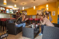 a&o Berlin Friedrichshain - Quầy bar