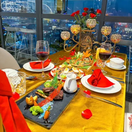 Premier Pearl Hotel Vung Tau Отели рядом с достопримечательностью «Пляж Бэк»