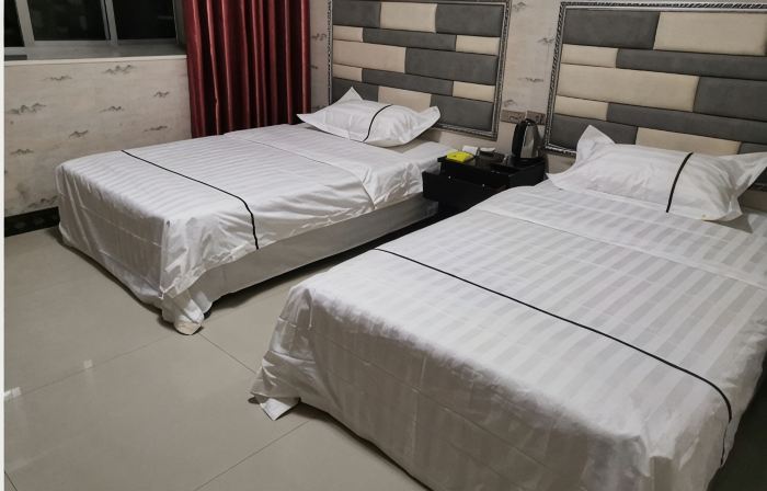 Yinjiang Xinchen Hotel